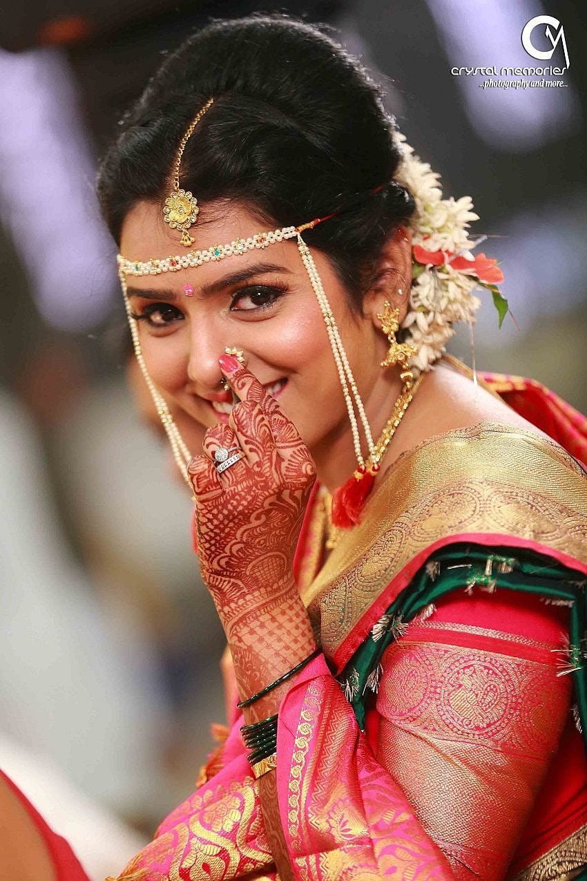 Top 9 Maharashtrian Bridal Hairstyles for Girls | Styles At Life