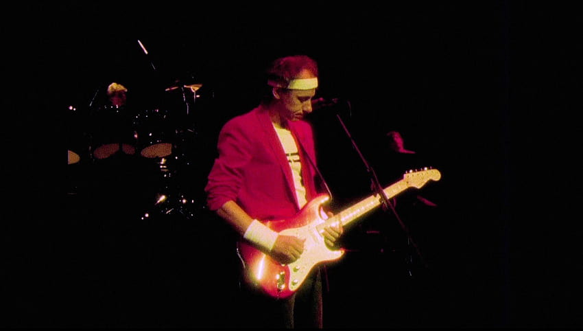Mark Knopfler guitar solo Dire Straits Sultans of Swing live 1983 HD wallpaper