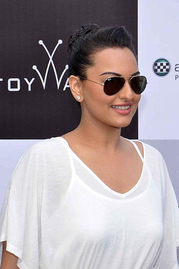 350px x 525px - Sonakshi sinha bf HD wallpapers | Pxfuel