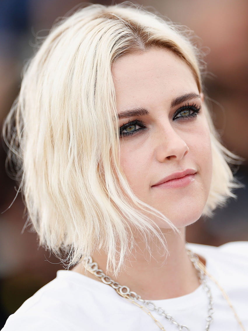 Kristen Stewart's Hair Evolution, From Gothic Glam to Blonde Buzz-cut