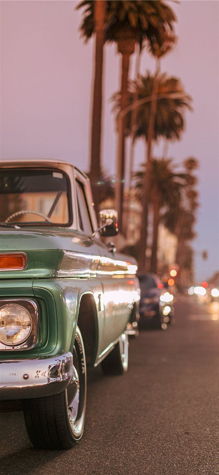 Vintage car parked on Ocean Blvd during sunset iPhone X, retro car sunset HD phone wallpaper