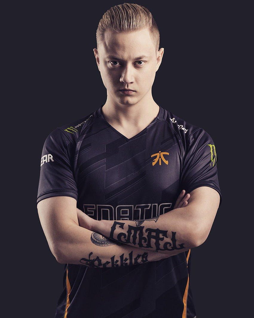 VIT Selfmade Reacts to New KC Rekkles Tattoos  YouTube