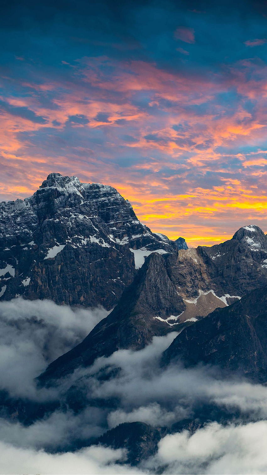 Montagnes des Dolomites, motoneige dolomites Fond d'écran de téléphone HD