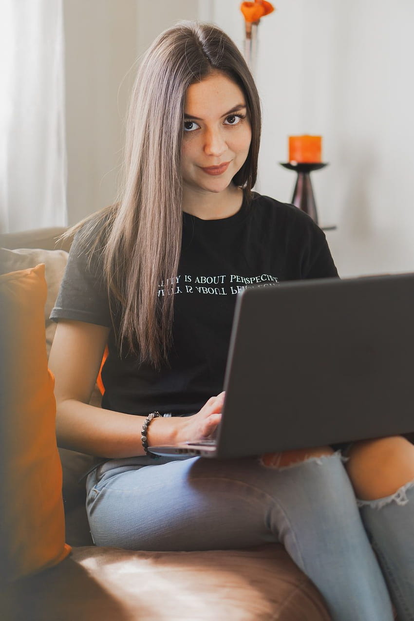 Girl Laptop, wanita menggunakan laptop wallpaper ponsel HD