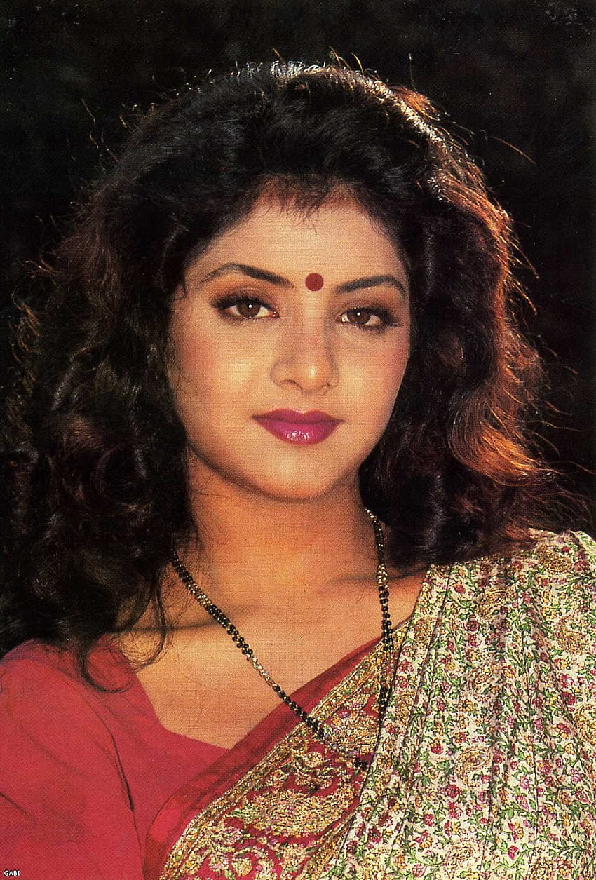 divya bharti ,haare,portrait,frisur,augenbraue,schwarzes haar HD-Handy-Hintergrundbild