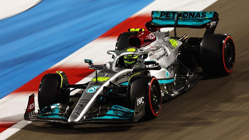 Mercdedes driver Lewis Hamilton 'back racing, doing what I love' at Bahrain Formuka 1 Grand Prix, f1 bahrain 2022 HD wallpaper