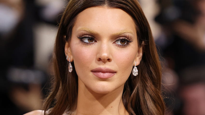 Kendall Jenner Won the Most Dramatic Brow Transformation at the