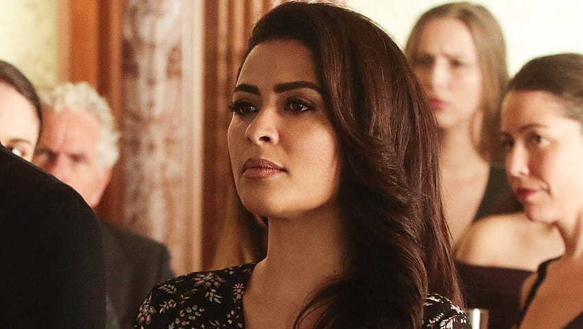 Yasmine Al Massri, who played twins Nimah and Raina, will not be HD wallpaper Yasmine Al Massri, who played twins Nimah and Raina, will not be HD wallpaper