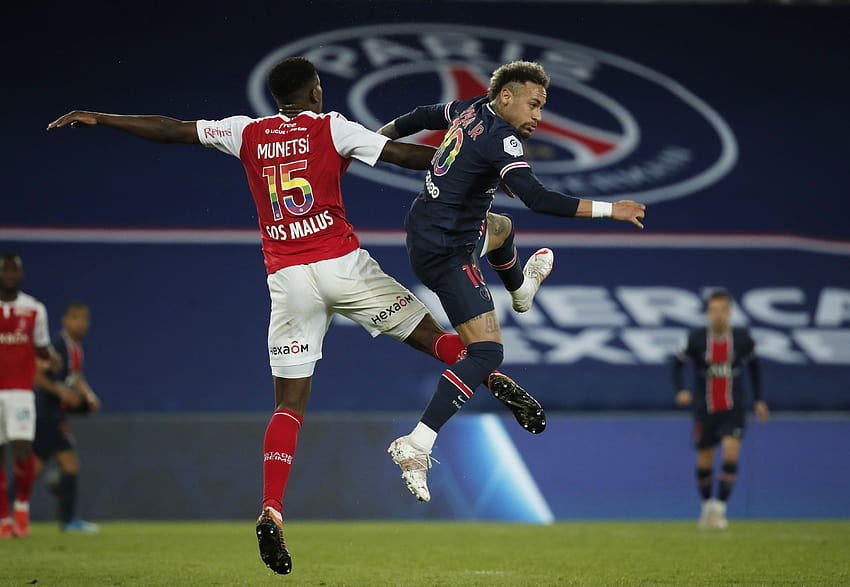 PSG cling on to title hopes as leaders Lille held HD wallpaper