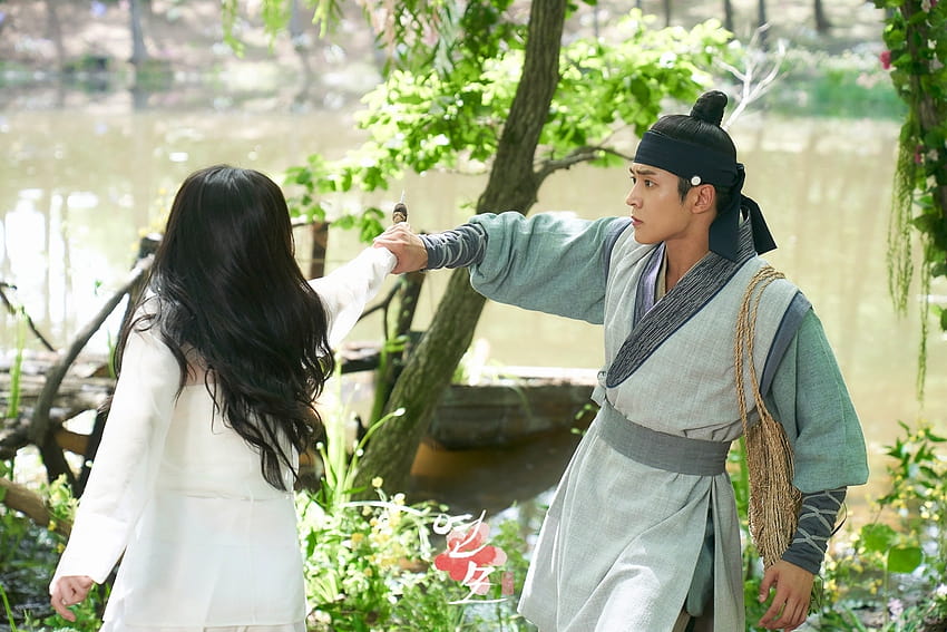 Rowoon i Park Eun Bin z SF9 przeżywają serię niefortunnych spotkań w „The King's Affection” Tapeta HD