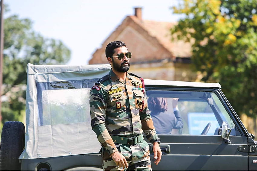 Vicky Kaushal injures right arm in Serbia while shooting for Uri |  Bollywood - Hindustan Times