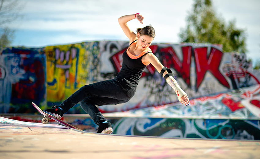 chica patinetas fondo de pantalla