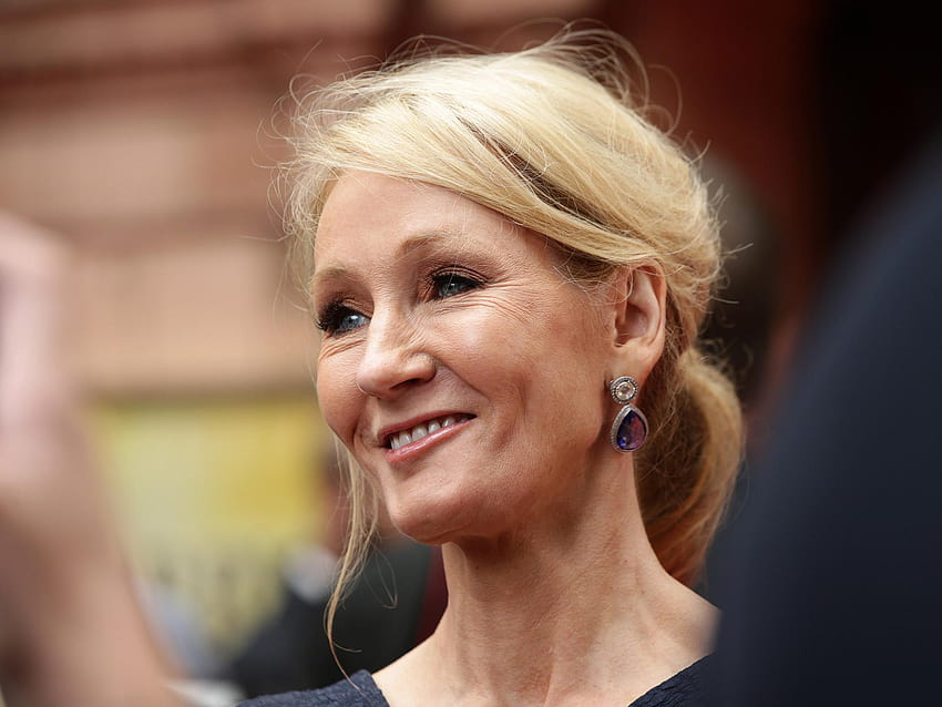 JK Rowling révèle un manuscrit secret griffonné sur une robe de soirée, JK Rowling Fond d'écran HD