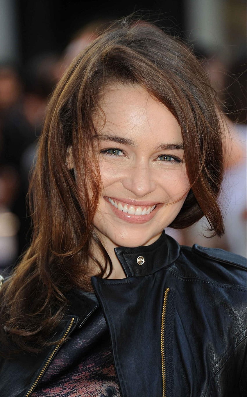 brunettes, actresses, green eyes, leather jacket, Emilia Clarke, pink lipstick :: HD phone wallpaper