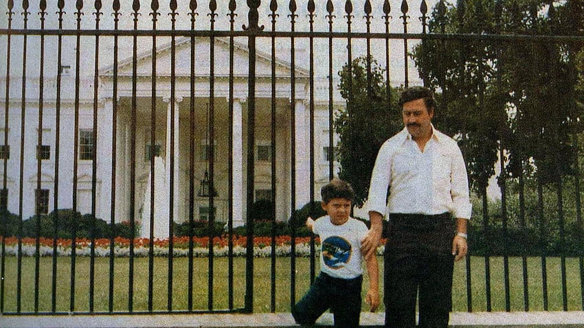 Pablo Escobar et son fils Maison Blanche Fond d'écran HD