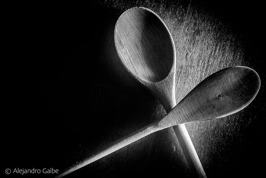 : contrast, sky, spoon, grapher, kitchen, Nikon, spoons, 35MM, cutlery, low, light, blackandwhite, lowkey, flickr, f18, key, bw, wooden, darkness, d7200, computer , atmosphere of earth, black and white, monochrome graphy HD wallpaper