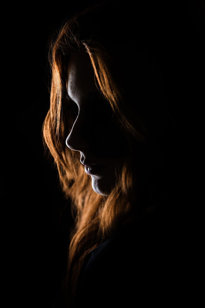 Portrait sombre, femme noire Fond d'écran de téléphone HD