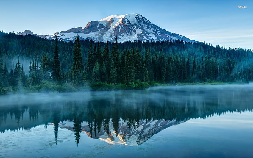 Foggy lake by Mount Rainier HD wallpaper