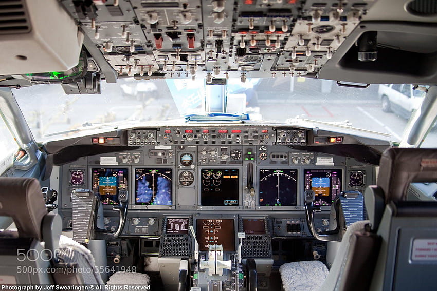 Airbus A380 Cockpit 6 HD wallpaper