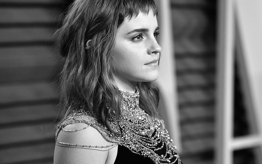Emma Watson Hitam Putih Wallpaper HD