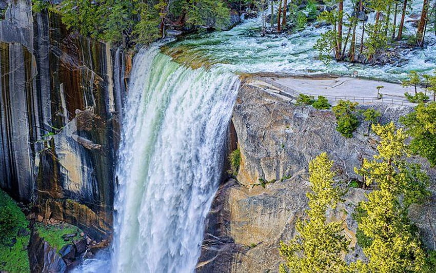 Вернъл Фолс, Национален парк Йосемити, лято, планини, водопад, Калифорния, САЩ, красива природа, американски забележителности, Америка. HD тапет