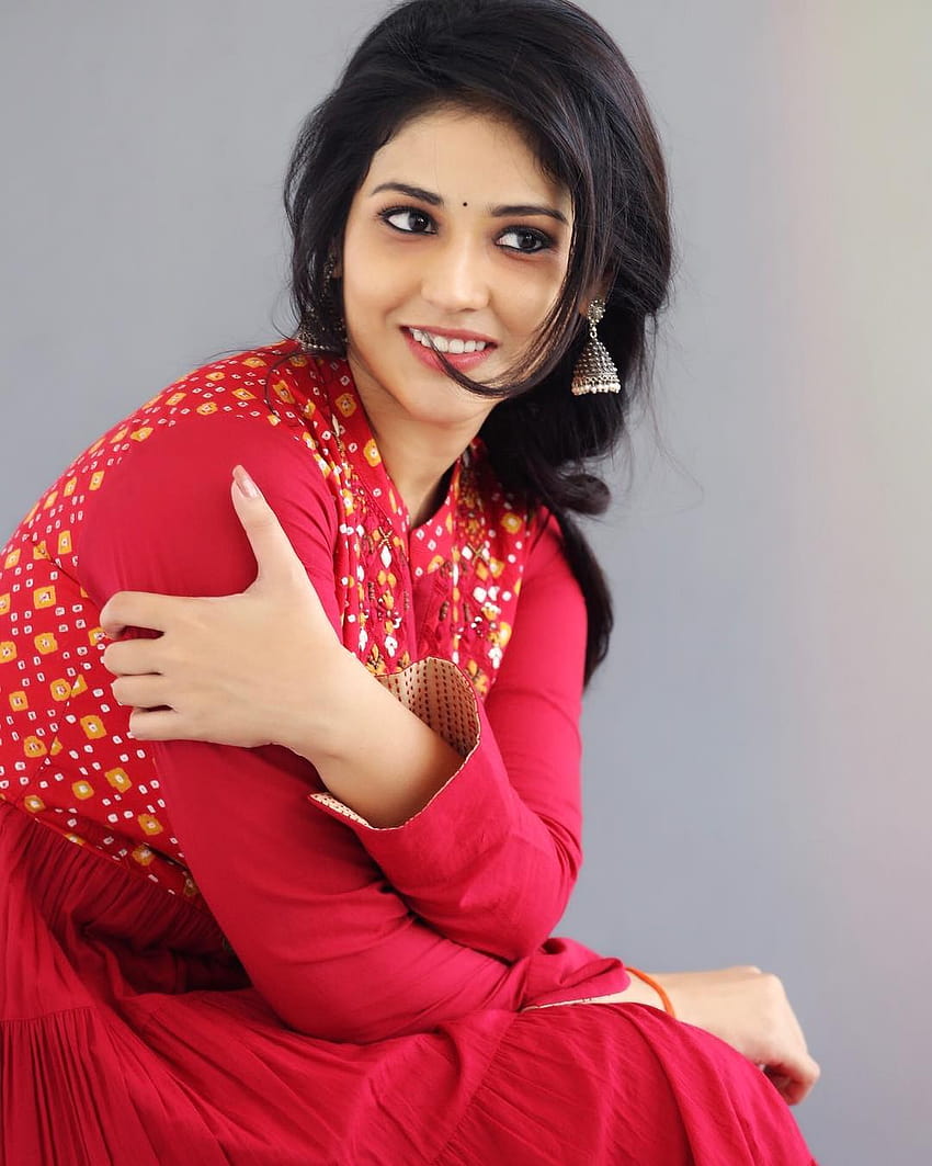 Priyanka Jawalkar Wiki, Usia, Pernikahan, Suami, Biografi wallpaper ponsel HD