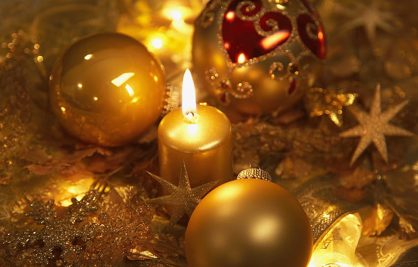 estrellas, bolas, copos de nieve, feriado, bolas, año nuevo, vela, oro, adornos navideños, sección новый год, adornos navideños dorados fondo de pantalla