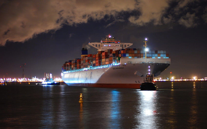 Cosco контейнеровоз в пристанището и товарен кораб HD тапет