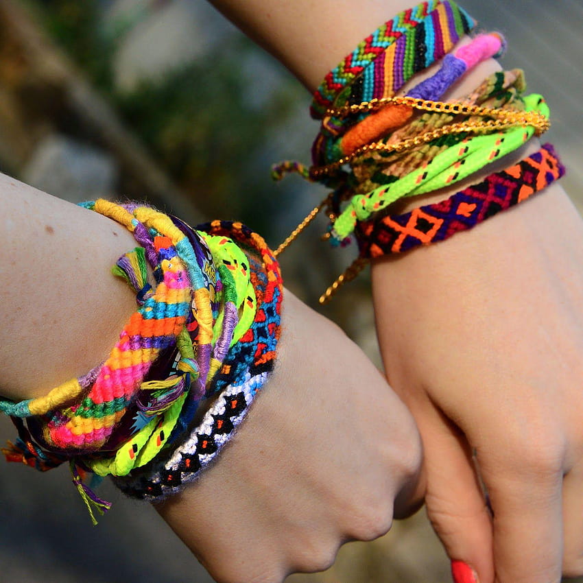 Clever, Crafty, Cookin' Mama: Beginning Loom Bracelet Tutorial