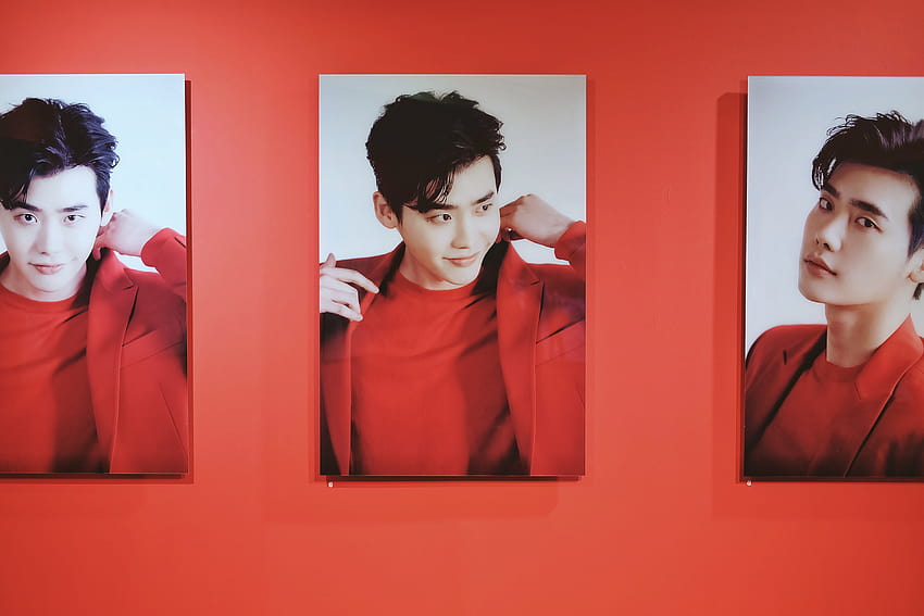 Lee Jong Suk: Dream With Us Exhibition and Bazaar – her daily musings HD wallpaper