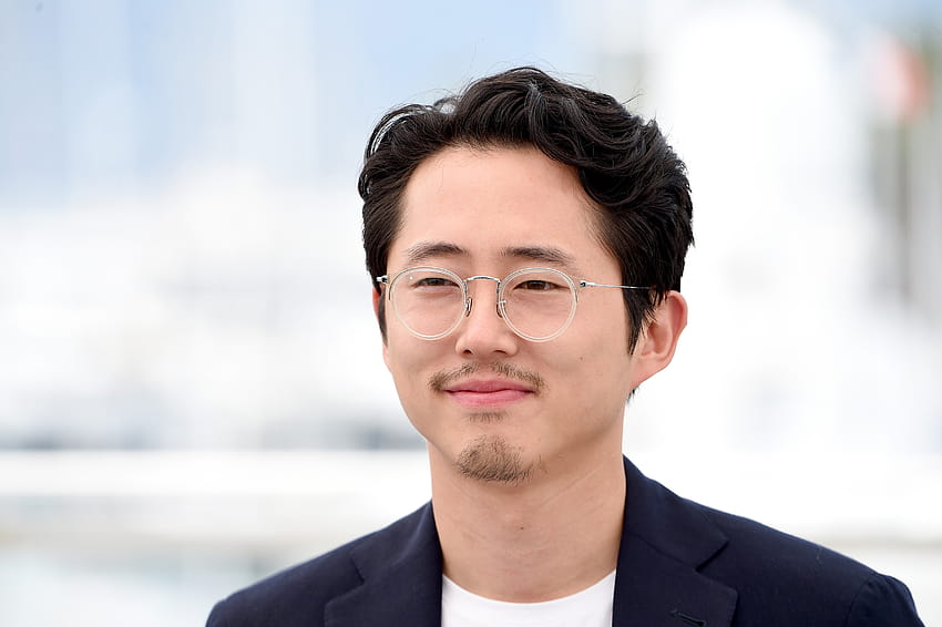 Steven Yeun Ingin Mengingatkan Anda Dia Bukan Satu-Satunya Orang Asia di TV Wallpaper HD