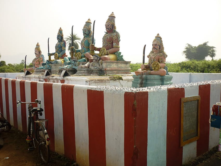 Ayyanar Idols near Pachaiamman Temple, Shenpakkam Palar River Bed HD wallpaper