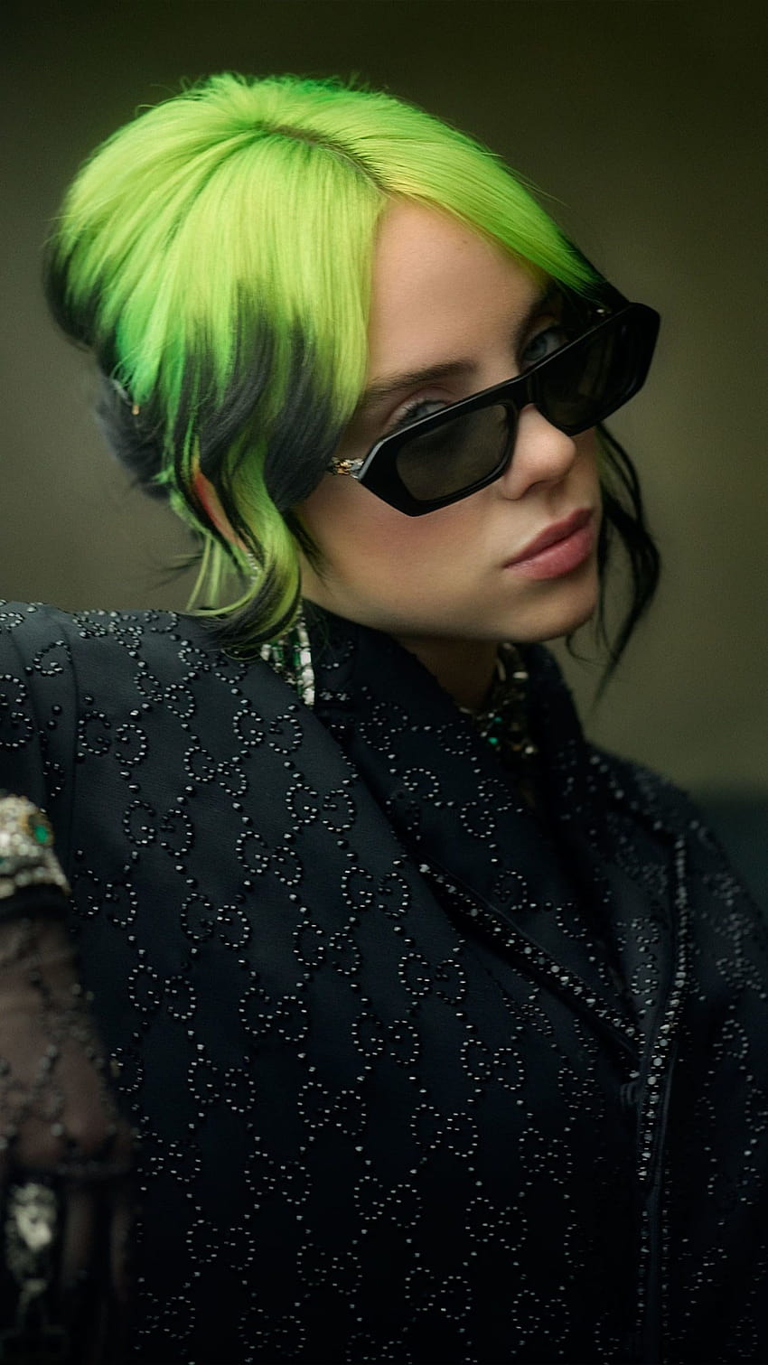Singer Billie Eilish Green Hair Ultra Mobile, green mobile HD phone wallpaper