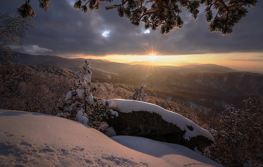 winter, the sun, rays, snow, landscape, sunset, mountains, sunset altai mountains HD wallpaper