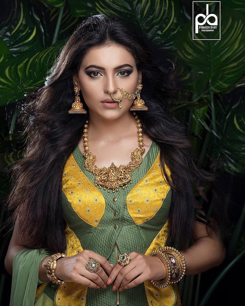 Punjabi Model Ginni Kapoor Beautiful Pics & Hot, punjabi model and actress HD phone wallpaper