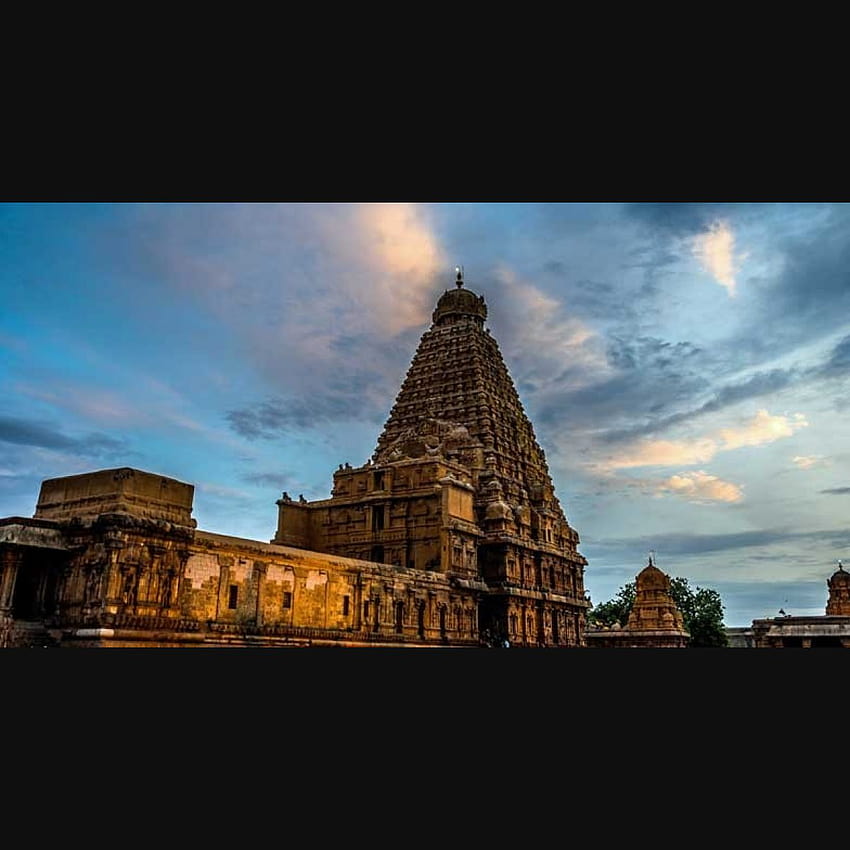 Les temples Great Living Chola et leurs histoires gravées dans la pierre Fond d'écran de téléphone HD