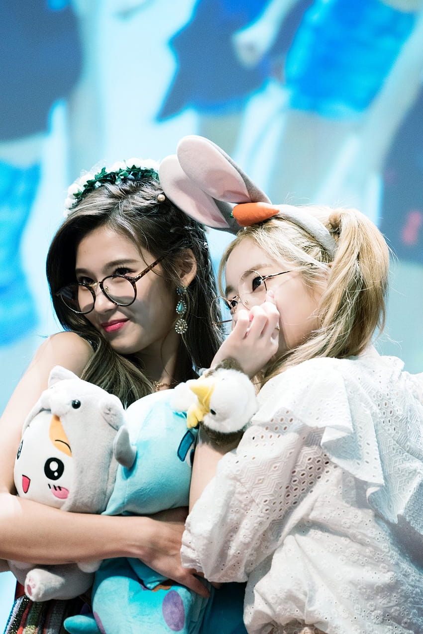 TWICE: Sangam Fansign, sana e dahyun Papel de parede de celular HD