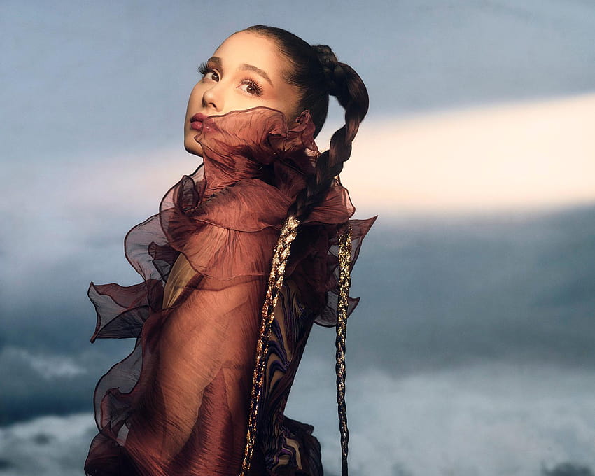 Ariana Grande Has Manufactured Her Dream Makeup Line, ariana grande spotify aesthetic HD wallpaper