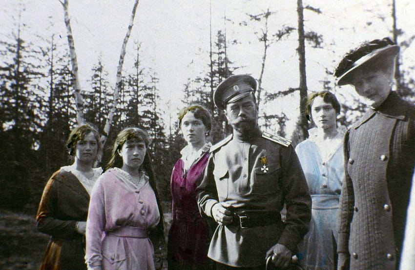 Intimate of the Romanovs, shortly before their execution, 1915, house of romanov HD wallpaper