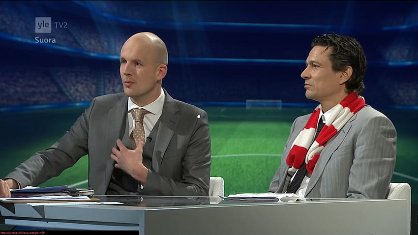 Jari Litmanen indossa i colori della televisione nazionale finlandese: LiverpoolFC Sfondo HD