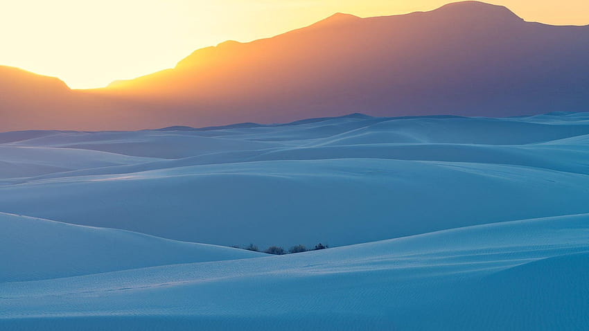 Sunset at White Sands National Monument, New Mexico, USA HD wallpaper