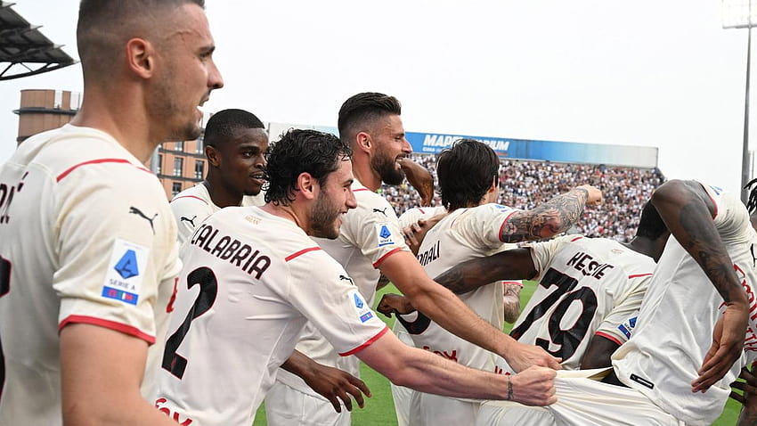 AC Milan win first Serie A title since 2011, ac milan serie a champions 2022 HD wallpaper