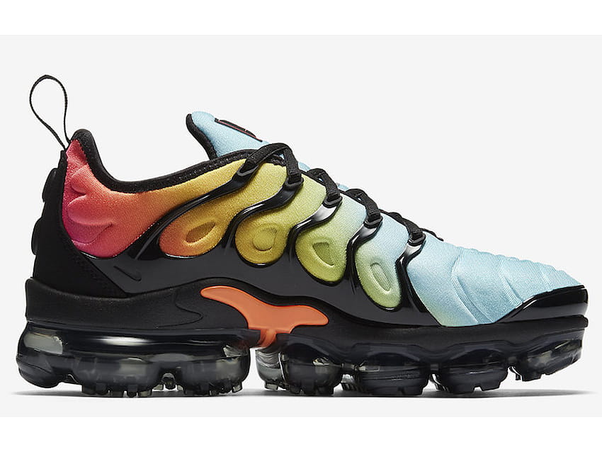 General local Hermanos Nike Air Vapormax Plus Rainbow AVAILABLE NOW The HD wallpaper | Pxfuel