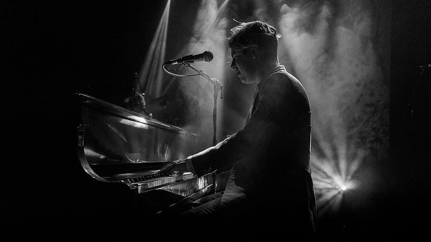 Gallery: Tom Odell At The Belasco Theater in Los Angeles HD wallpaper