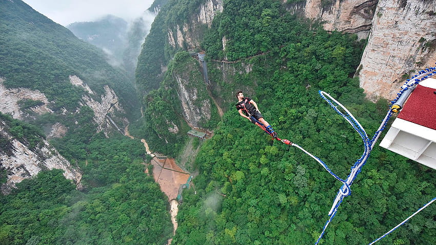 Najwyższy na świecie skok na bungee zostanie otwarty w Chinach przy moście Zhangjiajie, skoki na bungee Tapeta HD