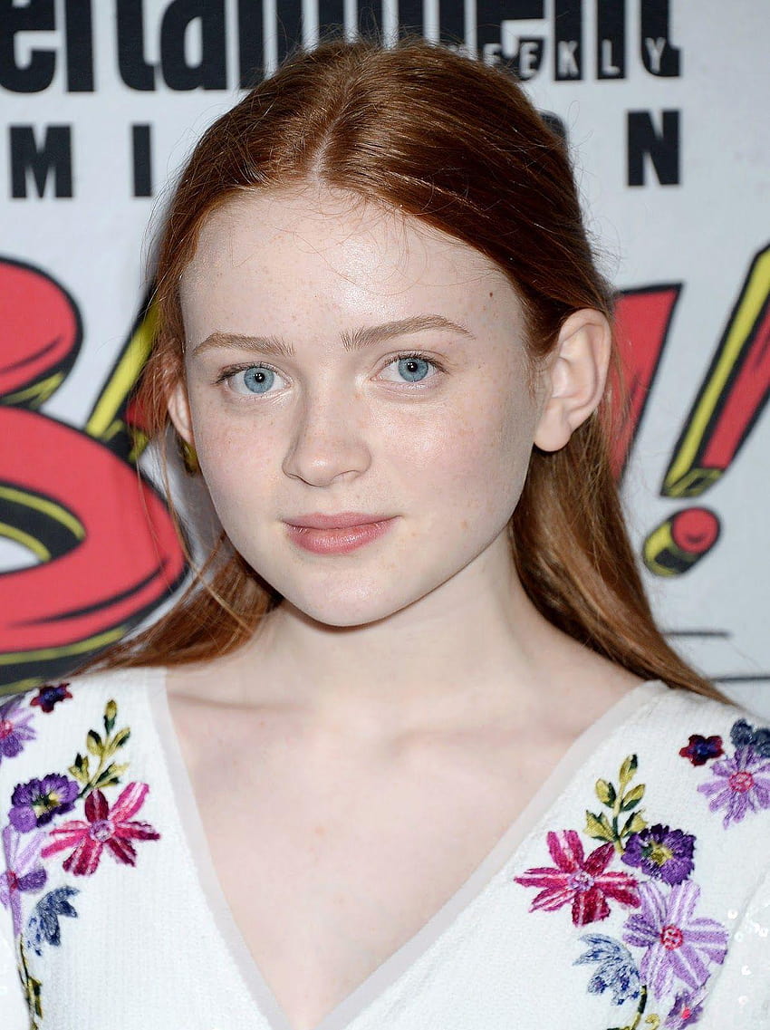 Sadie Sink at the Entertainment Weekly Party HD phone wallpaper