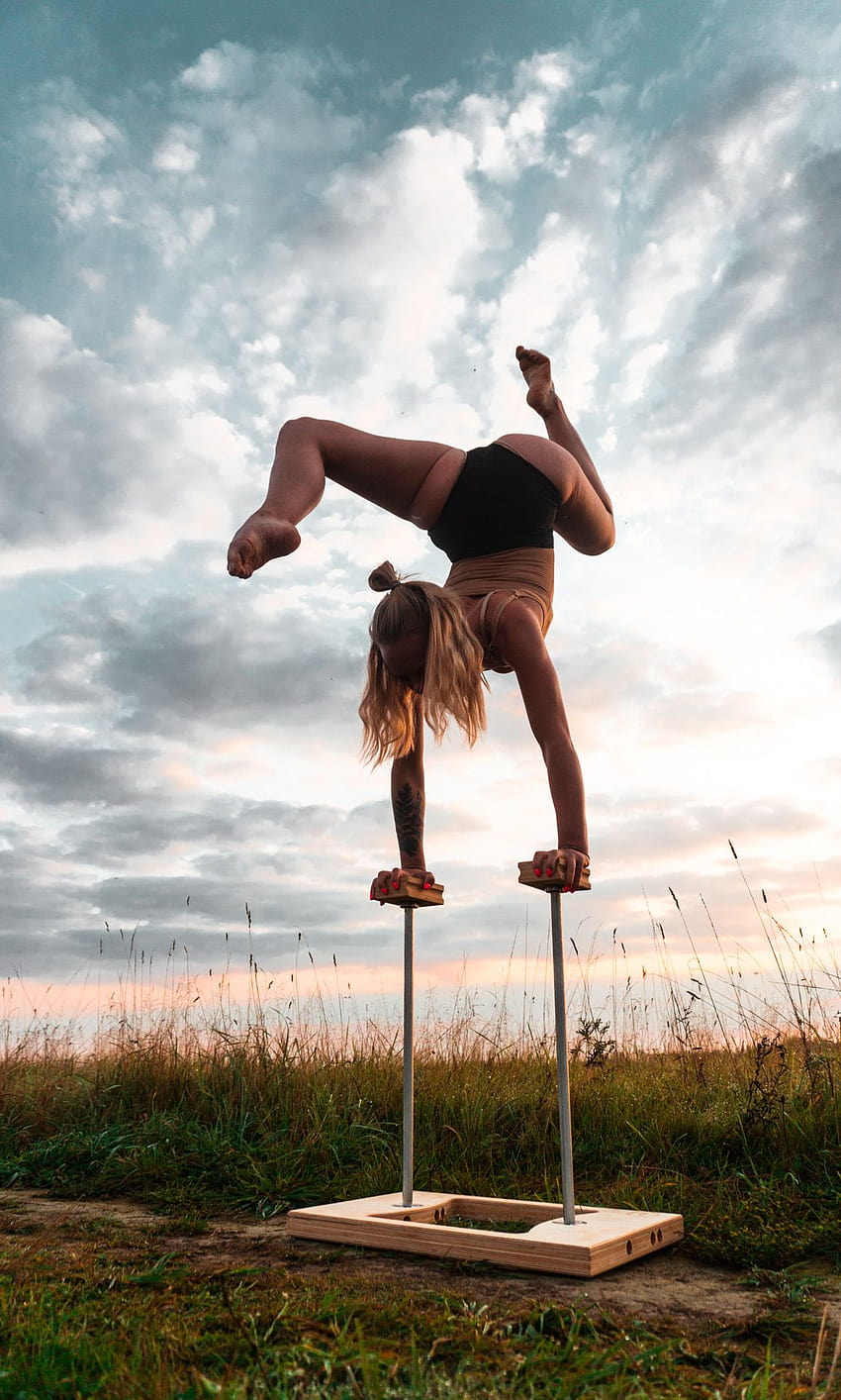 Gymnastics, girl acrobat HD phone wallpaper