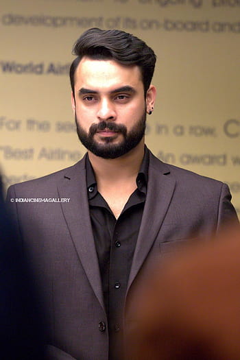 Tovino Thomas Images • - (@megha4684) on ShareChat