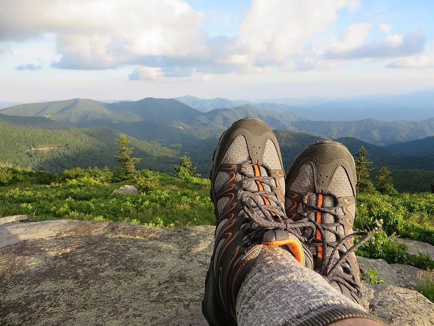 Oboz Scapegoat Mid Boots Review – TreeLineBackpacker, oboz hiking boots ...