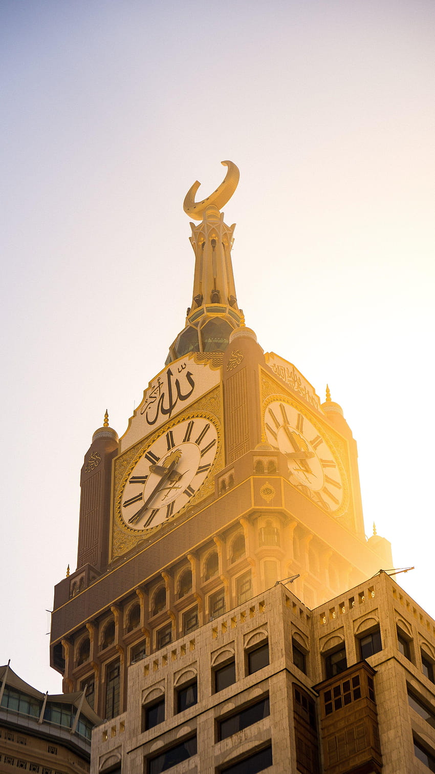 bright royal makkah clock tower and backgrounds, mecca clock tower HD phone wallpaper